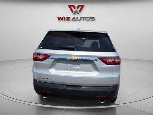 Used 2020 Chevrolet Traverse LS AWD/4WD image 4