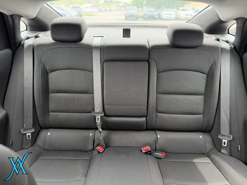Used 2023 Chevrolet Malibu LT w/ Driver Confidence Package FWD image 19