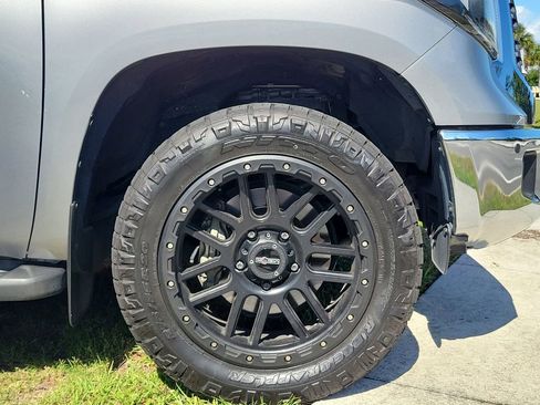 Used 2021 Toyota Tundra SR5 RWD image 5