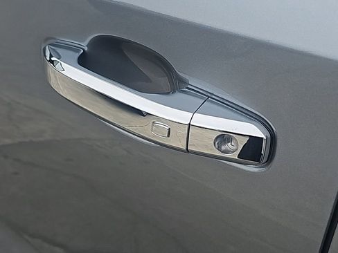 New 2026 GMC Sierra 1500 SLT w/ SLT Premium Plus Package image 10