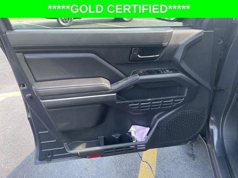 Certified 2024 Toyota Tacoma SR5 AWD/4WD image 14