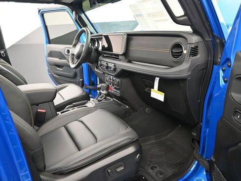 New 2025 Jeep Wrangler Unlimited Rubicon 392 image 22