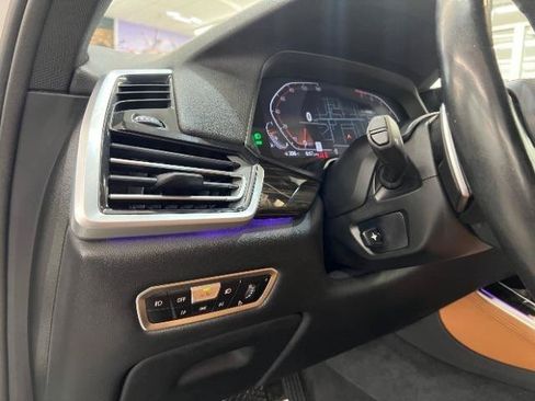 Used 2019 BMW X5 xDrive40i w/ Executive Package AWD/4WD image 13