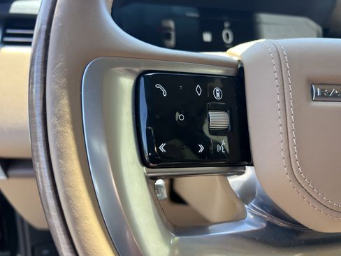 Certified 2025 Land Rover Range Rover Long Wheelbase SE image 21