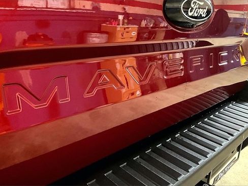 New 2025 Ford Maverick XLT w/ XLT Luxury Package image 9