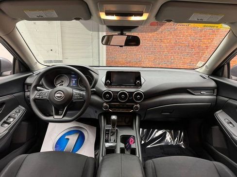 Used 2024 Nissan Sentra S image 12
