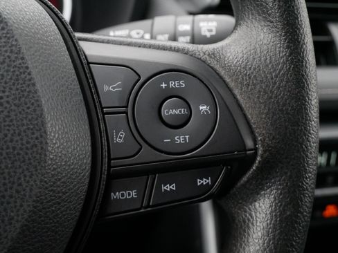 Certified 2025 Toyota RAV4 XLE AWD/4WD image 25