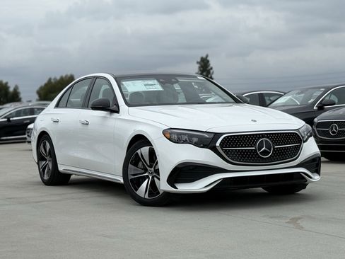New 2026 Mercedes-Benz E 450 4MATIC Sedan image 2
