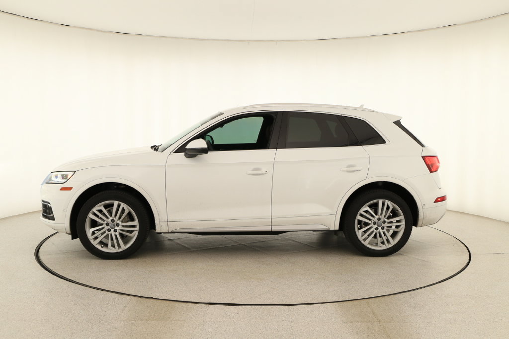 Used 2020 Audi Q5 Prestige w/ Prestige Package AWD/4WD image 2