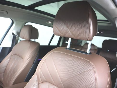 Used 2024 BMW X7 xDrive40i w/ Climate Comfort Package image 22