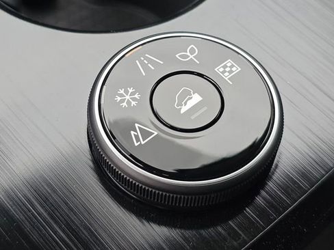 New 2026 Nissan Rogue SV image 34