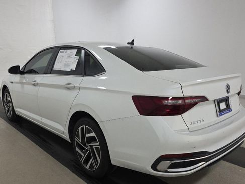 Used 2024 Volkswagen Jetta SEL FWD image 7
