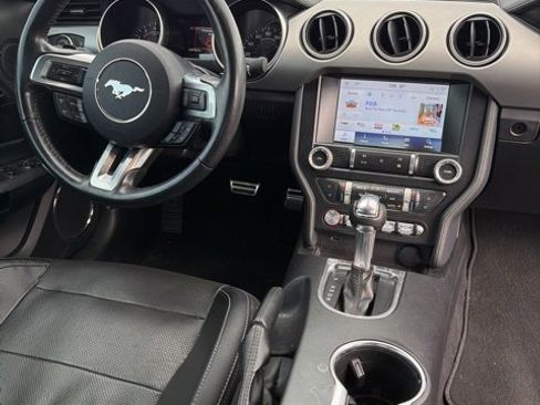 Used 2020 Ford Mustang Premium image 13