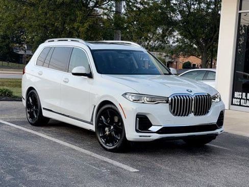 Used 2022 BMW X7 xDrive40i w/ Executive Package AWD/4WD image 1
