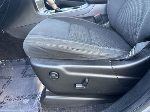 Used 2017 Jeep Grand Cherokee Laredo image 28