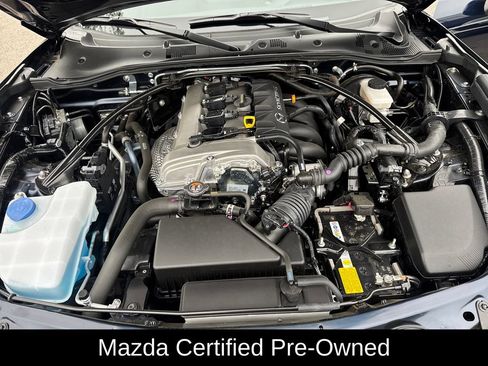 Certified 2025 MAZDA MX-5 Miata Club w/ Appearance Package RWD image 16