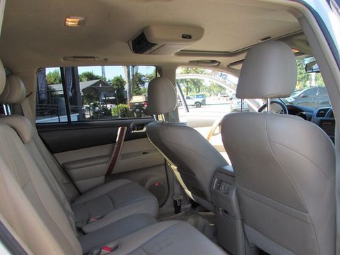 Used 2008 Toyota Highlander Limited AWD/4WD image 13
