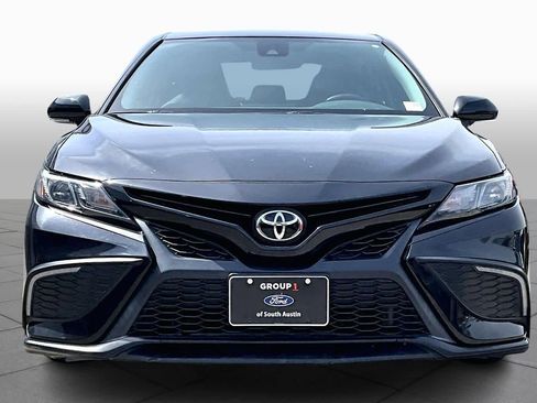 Used 2023 Toyota Camry SE image 6