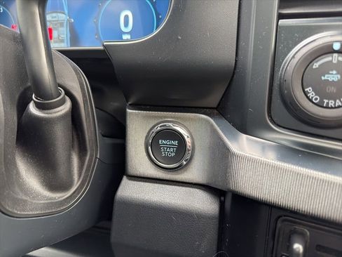 Certified 2024 Ford F250 Platinum image 38