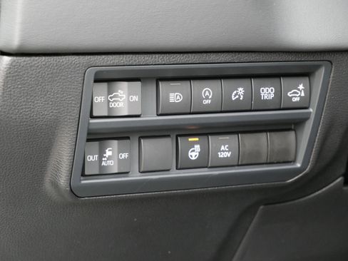 New 2026 Toyota Tundra Platinum AWD/4WD image 7