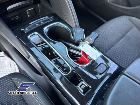 Used 2022 Buick Envision Preferred image 26