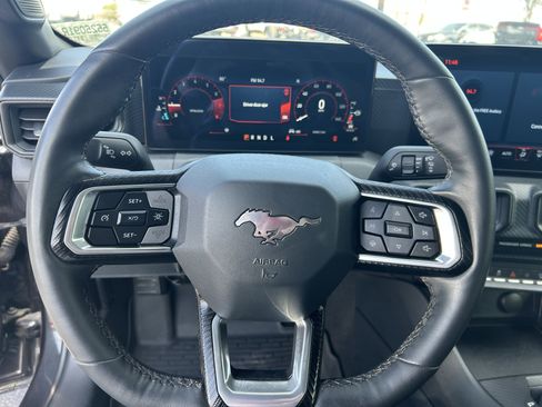 Used 2024 Ford Mustang Coupe image 17