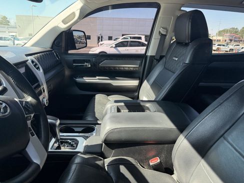 Used 2019 Toyota Tundra Platinum image 9