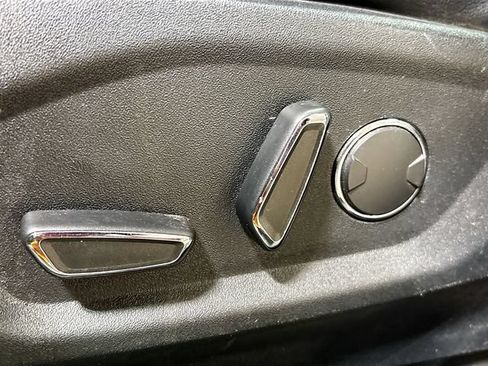 Used 2016 Ford Edge SEL w/ Equipment Group 201A AWD/4WD image 18