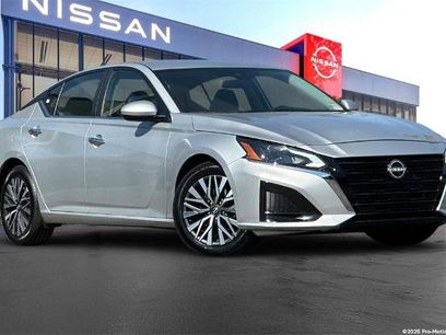 Certified 2023 Nissan Altima 2.5 SV