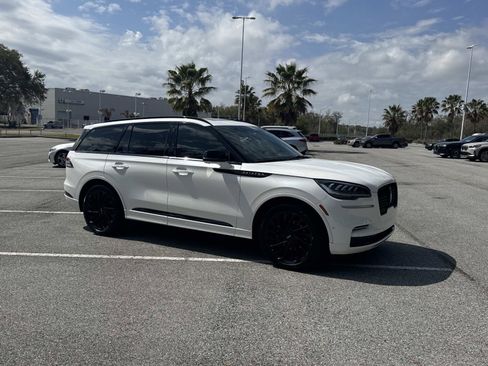 Used 2023 Lincoln Aviator Reserve w/ Jet Package image 2