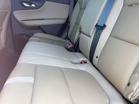 Used 2022 Chevrolet Blazer Premier FWD image 13