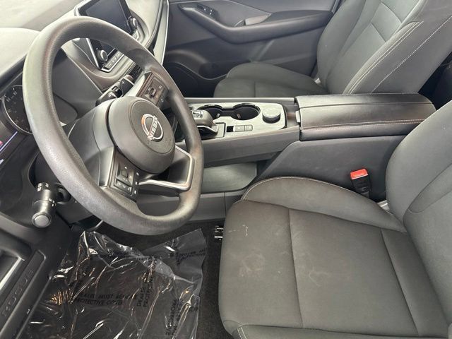 Used 2024 Nissan Rogue S AWD/4WD image 20