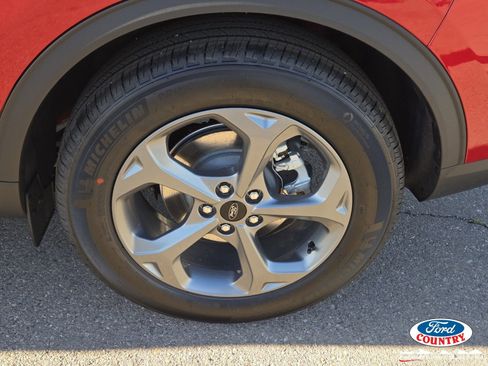 New 2026 Ford Escape ST-Line w/ Tech Pack #1 image 5