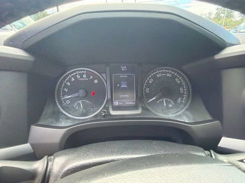 Used 2021 Toyota Tacoma TRD Off-Road w/ TRD Premium Off Road Package AWD/4WD image 19