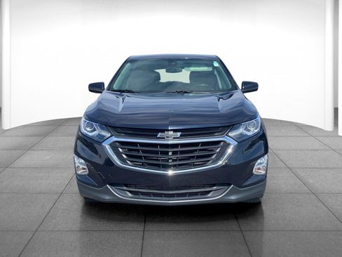 Used 2020 Chevrolet Equinox LT w/ Driver Convenience Package image 2