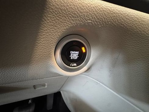 Used 2021 Chrysler Voyager Lxi FWD image 20