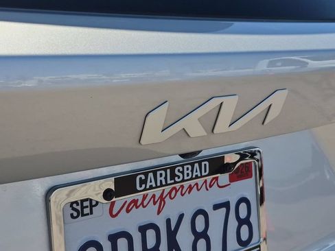 Used 2022 Kia Sorento S FWD image 31