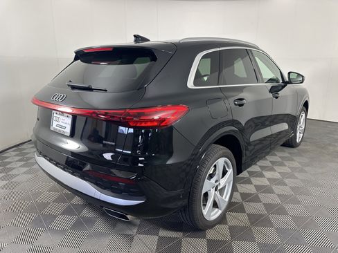 Used 2025 Audi Q5 Premium Plus w/ Premium Plus image 6