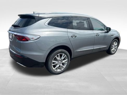 Used 2024 Buick Enclave Essence w/ Experience Buick Package AWD/4WD image 6