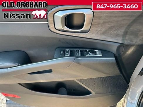Used 2025 Kia Sorento X-Line EX AWD/4WD image 9
