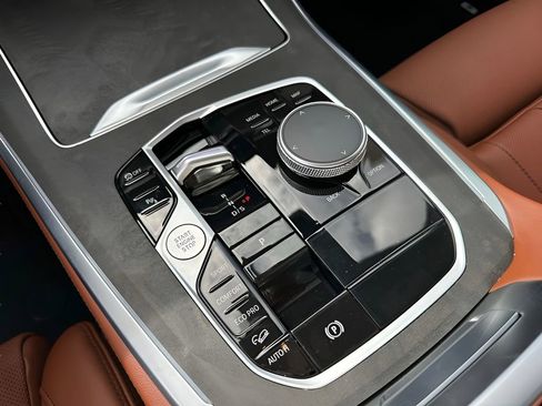 New 2026 BMW X5 xDrive40i w/ M Sport Package image 21