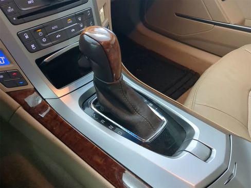 Used 2011 Cadillac CTS Luxury image 31