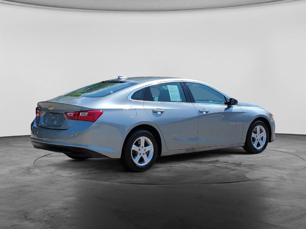 Used 2024 Chevrolet Malibu LT FWD image 7