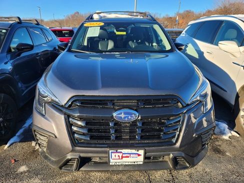 Used 2024 Subaru Ascent Onyx Edition image 2