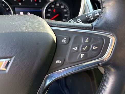 Used 2020 Chevrolet Equinox LT image 14