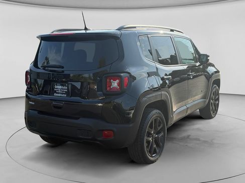 Used 2023 Jeep Renegade Altitude w/ Sun/Sound Group AWD/4WD image 9