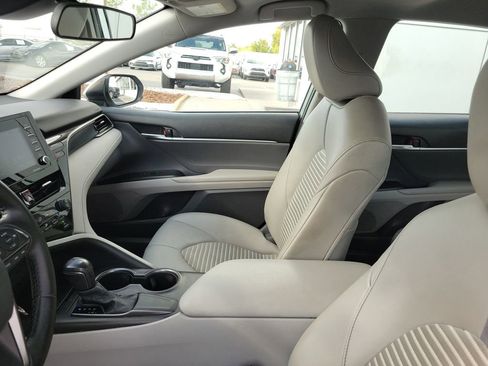 Used 2021 Toyota Camry SE image 16