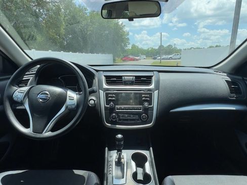 Used 2017 Nissan Altima 2.5 S w/ Power Driver Seat Package FWD image 10