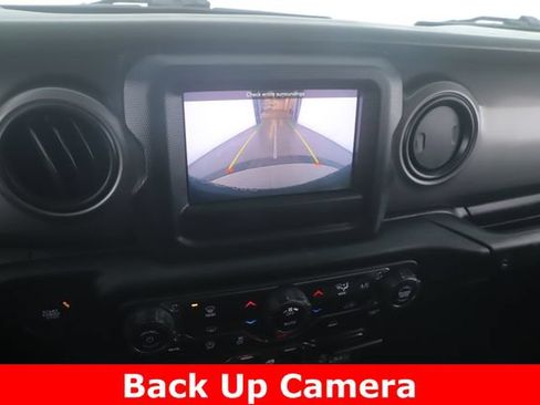 Used 2022 Jeep Wrangler Unlimited Sport AWD/4WD image 5