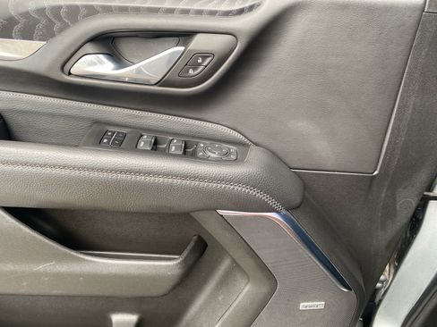 Used 2023 GMC Yukon XL Denali RWD image 14